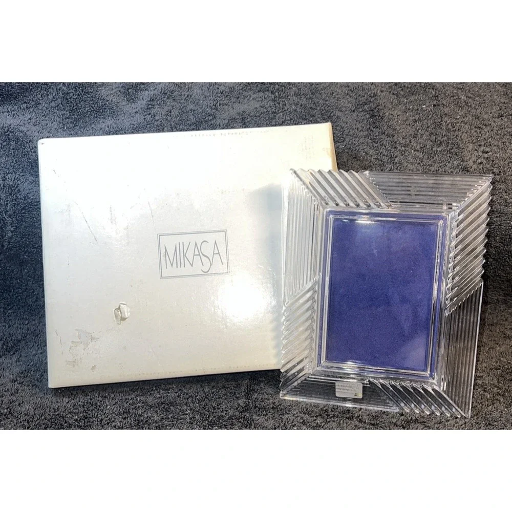 Vintage Mikasa Crystal Pinwheel Picture Frame 6 X 8, Photos 3 X 5